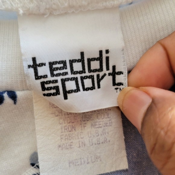 Vintage Pullover Top • 80s Sportswear • Floral • Teddi of CA • Medium - Picture 5 of 5